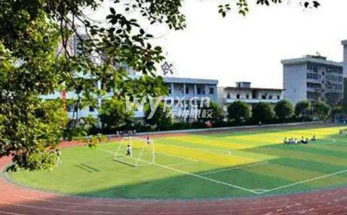 张家口技工学校