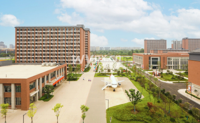中考200分左右怎么选学校